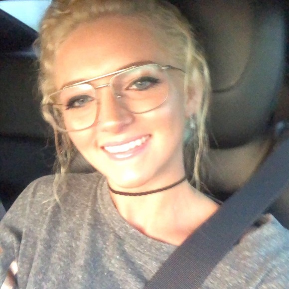 Meet your Posher, Marissa - Picture 5 of 15